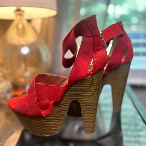 BAKERS "McKinley" Platform sandal in RED W10 - Picture 4 of 7